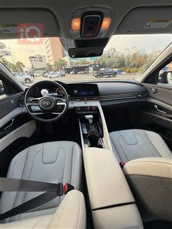 هیۆندای ئەلەنترا